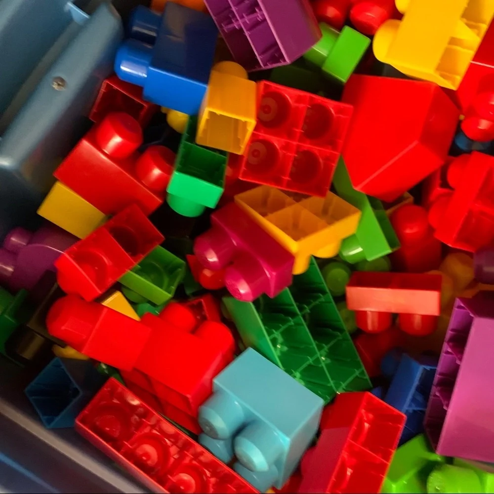 750 pieces Mega Building Bloks